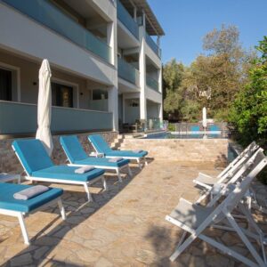 Last Minute Zisis Suites