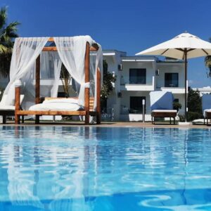 Last Minute Hotel Kamari Plus