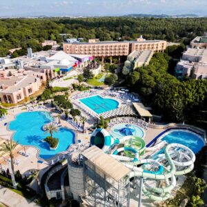 Last Minute Blue Waters Club