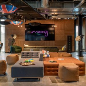 Last Minute Moxy London Heathrow Airport