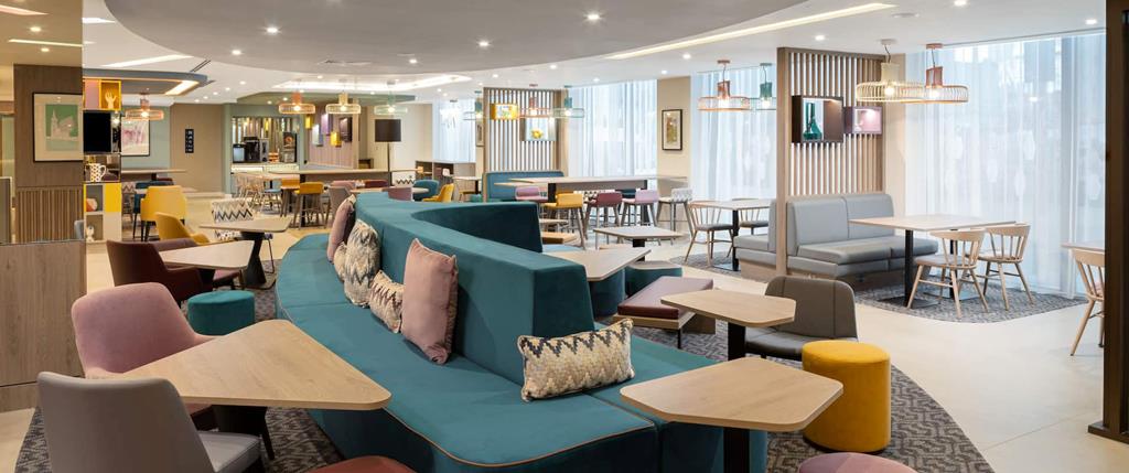 Last Minute Hampton by Hilton London City