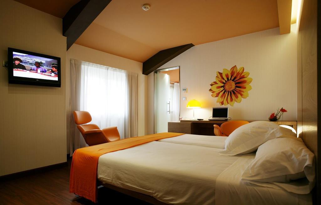 Last Minute Petit Palace Plaza