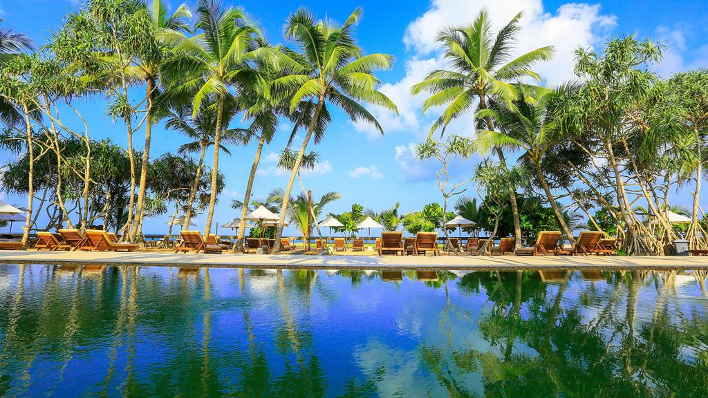Last Minute Pandanus Beach